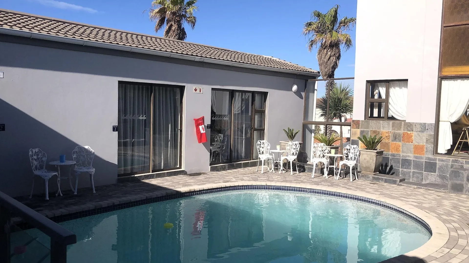 Le Blue Guesthouse Port Elizabeth Konukevi