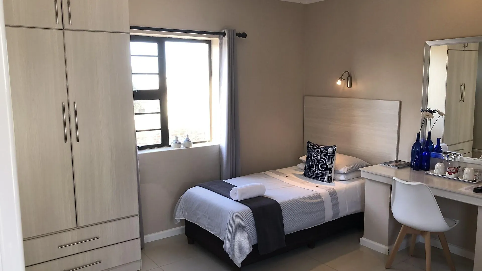 Le Blue Guesthouse Port Elizabeth